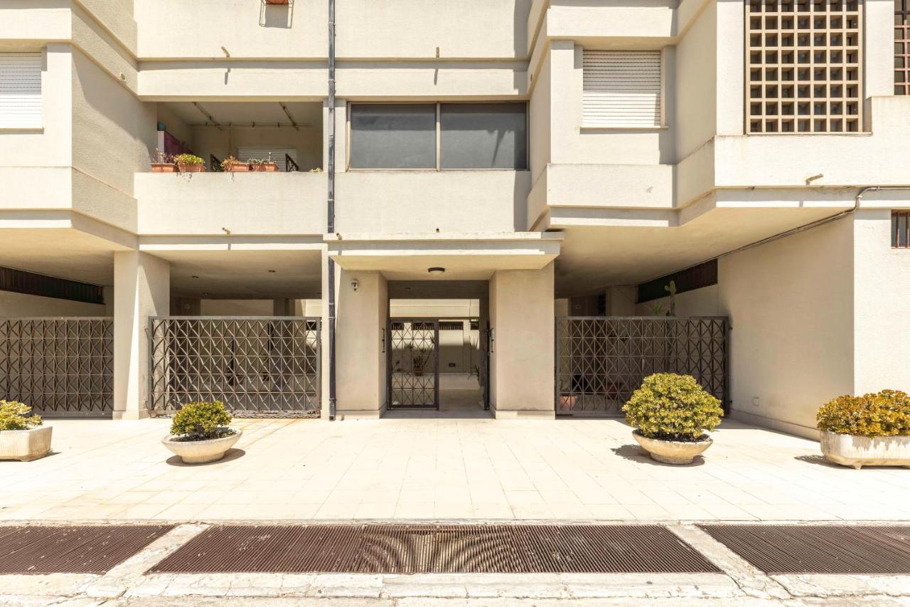 Ice Apartment - Free Wifi Quartu SantʼElena Екстериор снимка