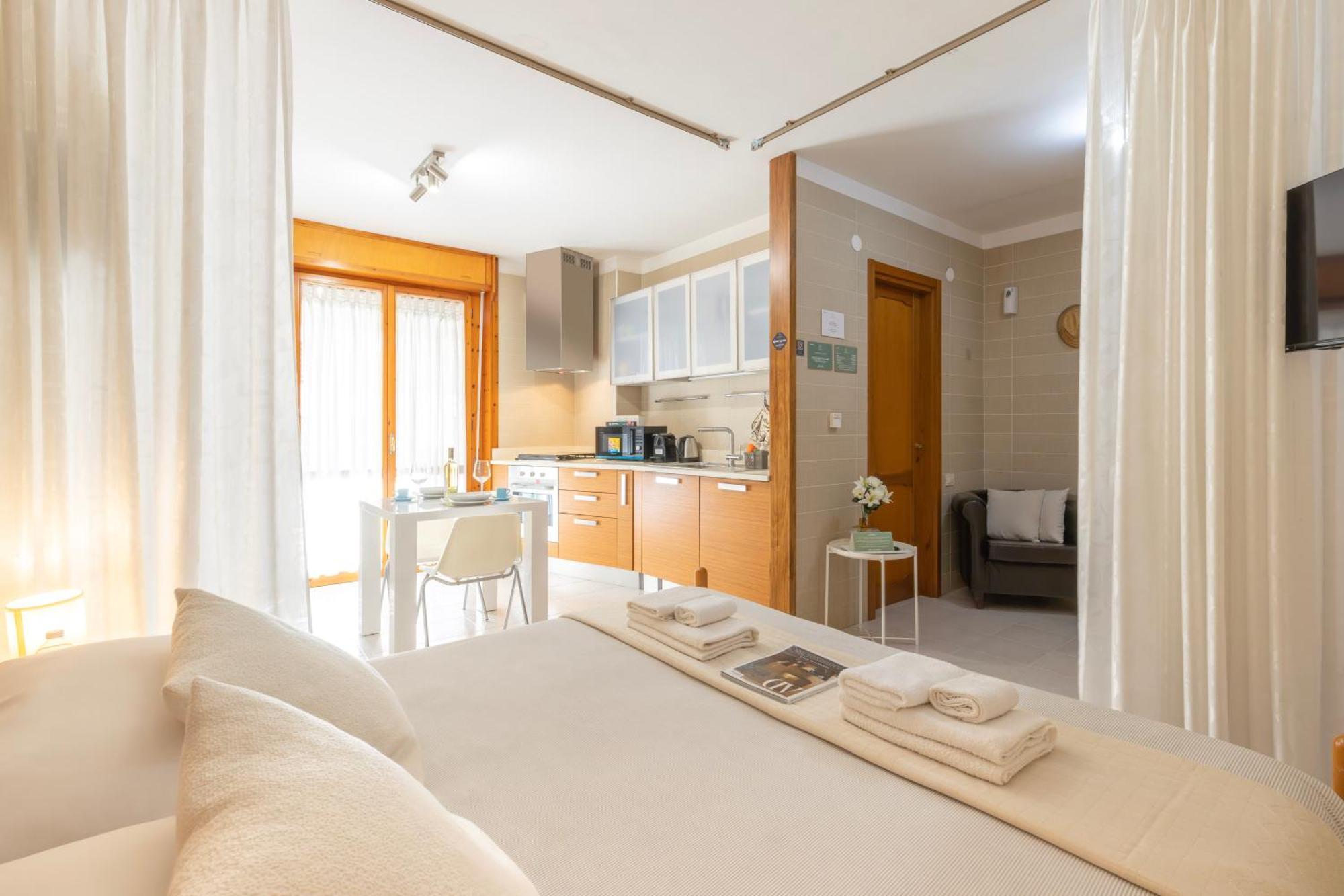 Ice Apartment - Free Wifi Quartu SantʼElena Екстериор снимка